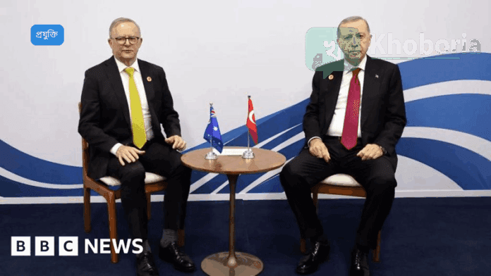 অস্ট্রেলিয়ায় ১৬ বছরের কম বয়সীদের সোশ্যাল মিডিয়া ব্যবহার নিষিদ্ধ