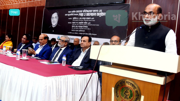 জগন্নাথ বিশ্ববিদ্যালয়ে পাকিস্তানের পতাকা আঁকার ঘটনায় শিক্ষার্থী ও সাংবাদিকদের ওপর হামলা