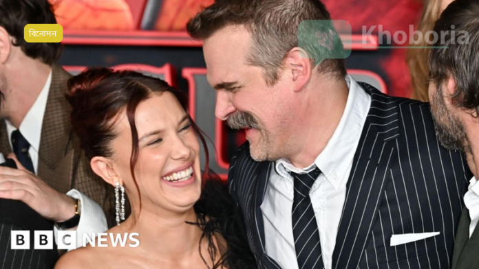 জেমি ক্যাম্পবেল বাউয়ার স্ট্রেঞ্জার থিংস ব্রডওয়ে প্লেতে অপ্রত্যাশিত উপস্থিতি