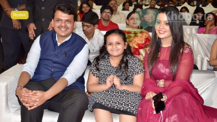 মুম্বইতে মারাঠি চলচ্চিত্র ‘সঙ্গীত মানাপমান’ ট্রেলার উদ্বোধনে মুখ্যমন্ত্রী দেবেন্দ্র ফাদনবিশ উপস্থিত