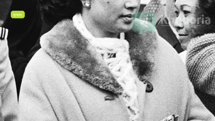 খালেদা জিয়া গার্মেন্ট শিল্পের বিকাশে গুরুত্বপূর্ণ নীতি চালু করেন