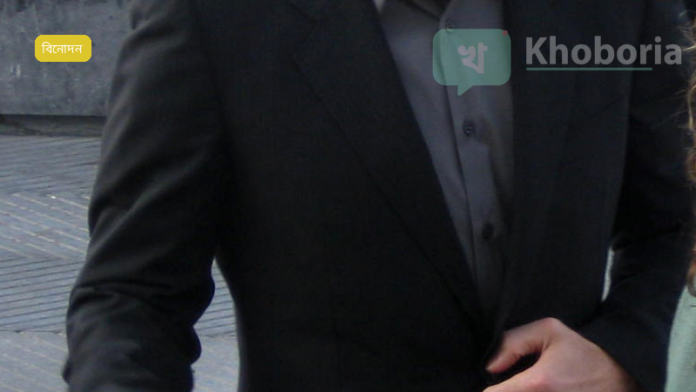 ১৯৯৪ সালে ইউনিভার্সাল ‘Reality Bites’ স্যান্ডেন্সে প্রিমিয়ার, জেনারেশন X‑এর চারজন তরুণের পোস্ট‑গ্রাজুয়েশন সংগ্রাম তুলে ধরা