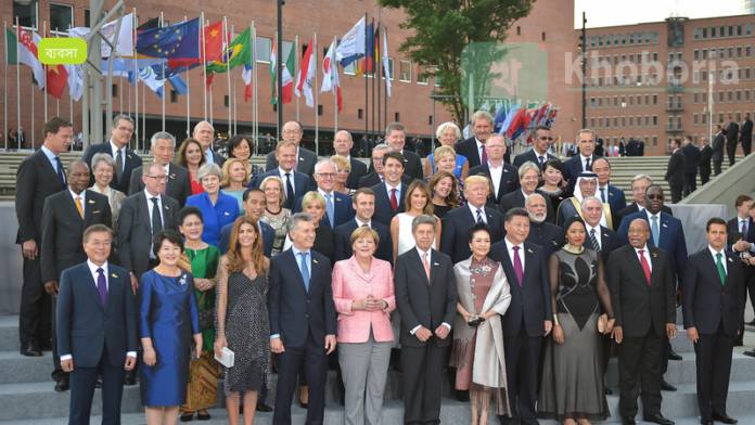 কানাডা চীনা ইলেকট্রিক গাড়ির শুল্ক ১০০% থেকে ৬.১% কমিয়ে নতুন আমদানি সীমা নির্ধারণ