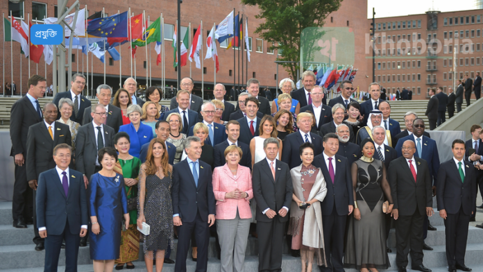 ফ্রান্সে ১৫ বছরের নিচের শিশুদের সামাজিক মিডিয়া ব্যবহার নিষিদ্ধ