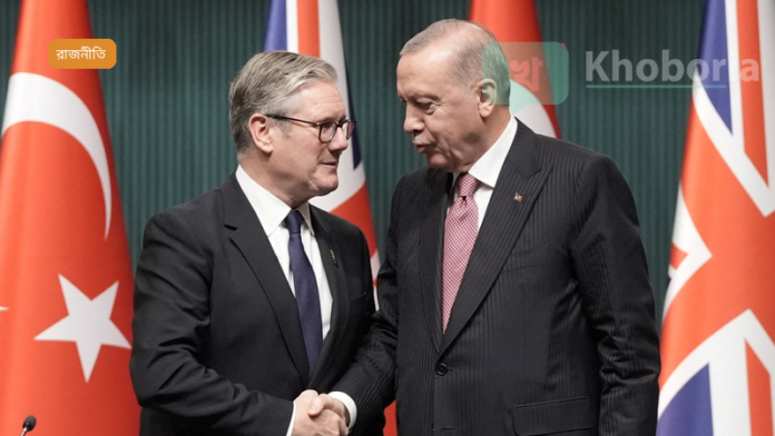 কিয়ার স্টারমারের ওপর স্কটিশ শ্রম দলের নেতা পদত্যাগের দাবি ও শীর্ষ উপদেষ্টার পদত্যাগ