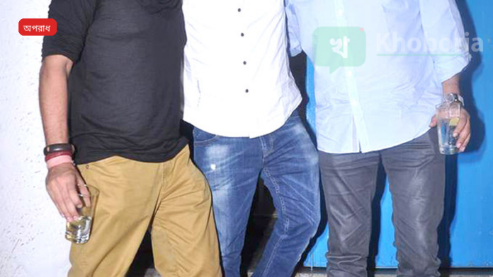 গাজীপুরের কোনাবাড়িতে টিনশেড গুদামে অগ্নিকাণ্ড, দুই ঘণ্টারও কম সময়ে নিভে গেল