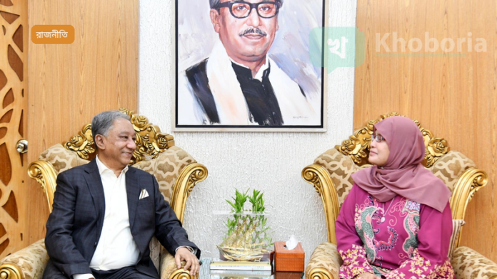 জামায়াতের নেতা মুজিবুর রাহমান রেফারেন্ডাম না মানলে বিদ্রোহের সম্ভাবনা সতর্ক করেছেন